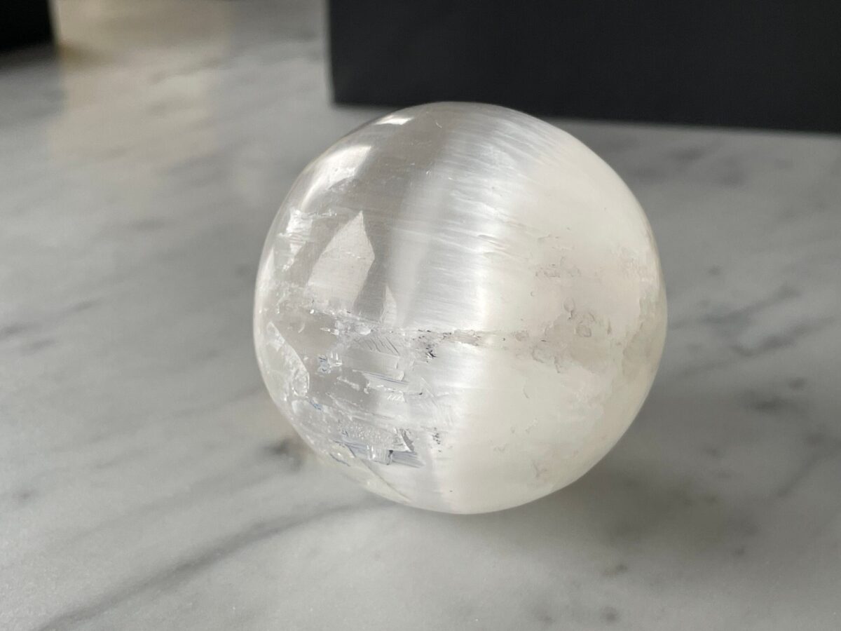Selenite Sphere 10 cm - Image 2