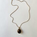 Avensen – Tiger Eye Empowering Quartz Gold Necklace